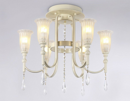 Подвесная люстра Ambrella light Traditional TR3242